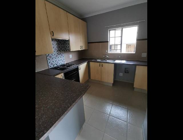 2 BEDROOM APARTMENT FOR SALE IN DIE HOEWES